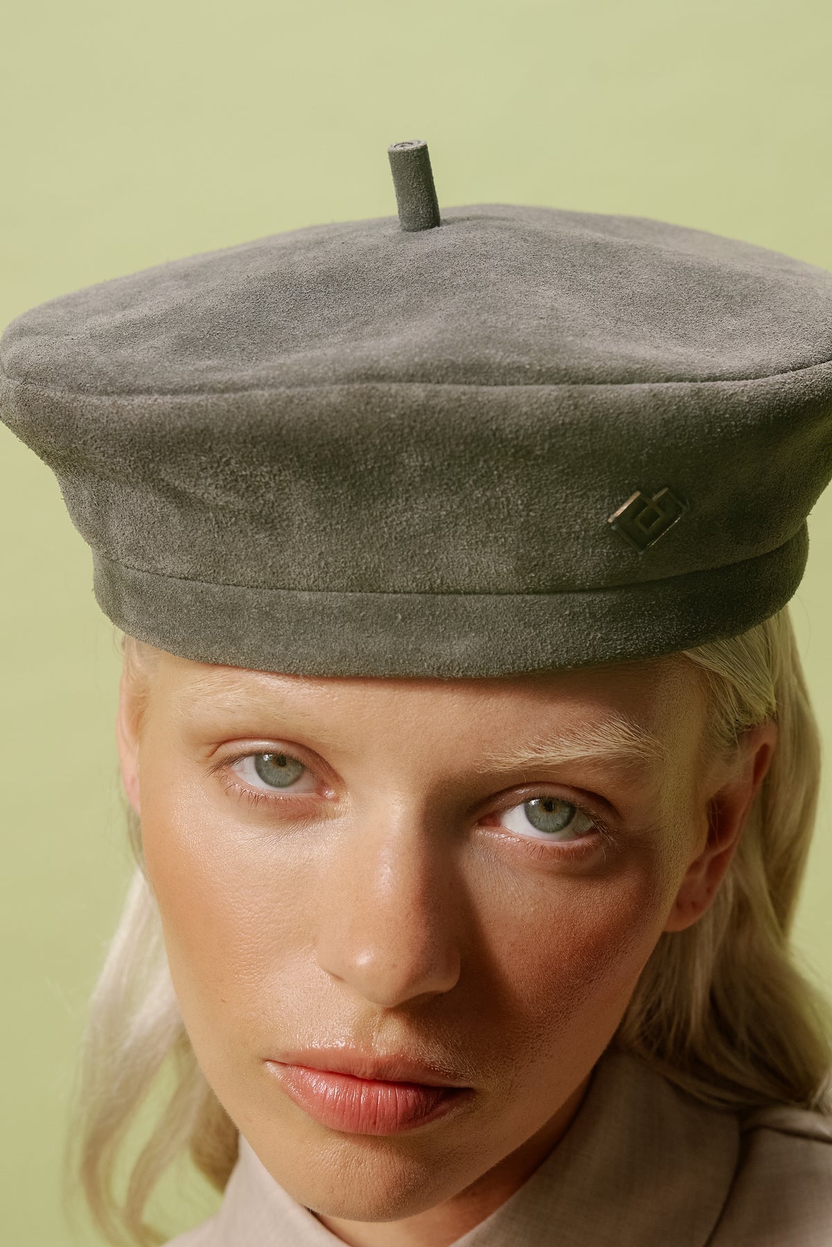 LIMITED SUEDE LEATHER DARK GREY BERET
