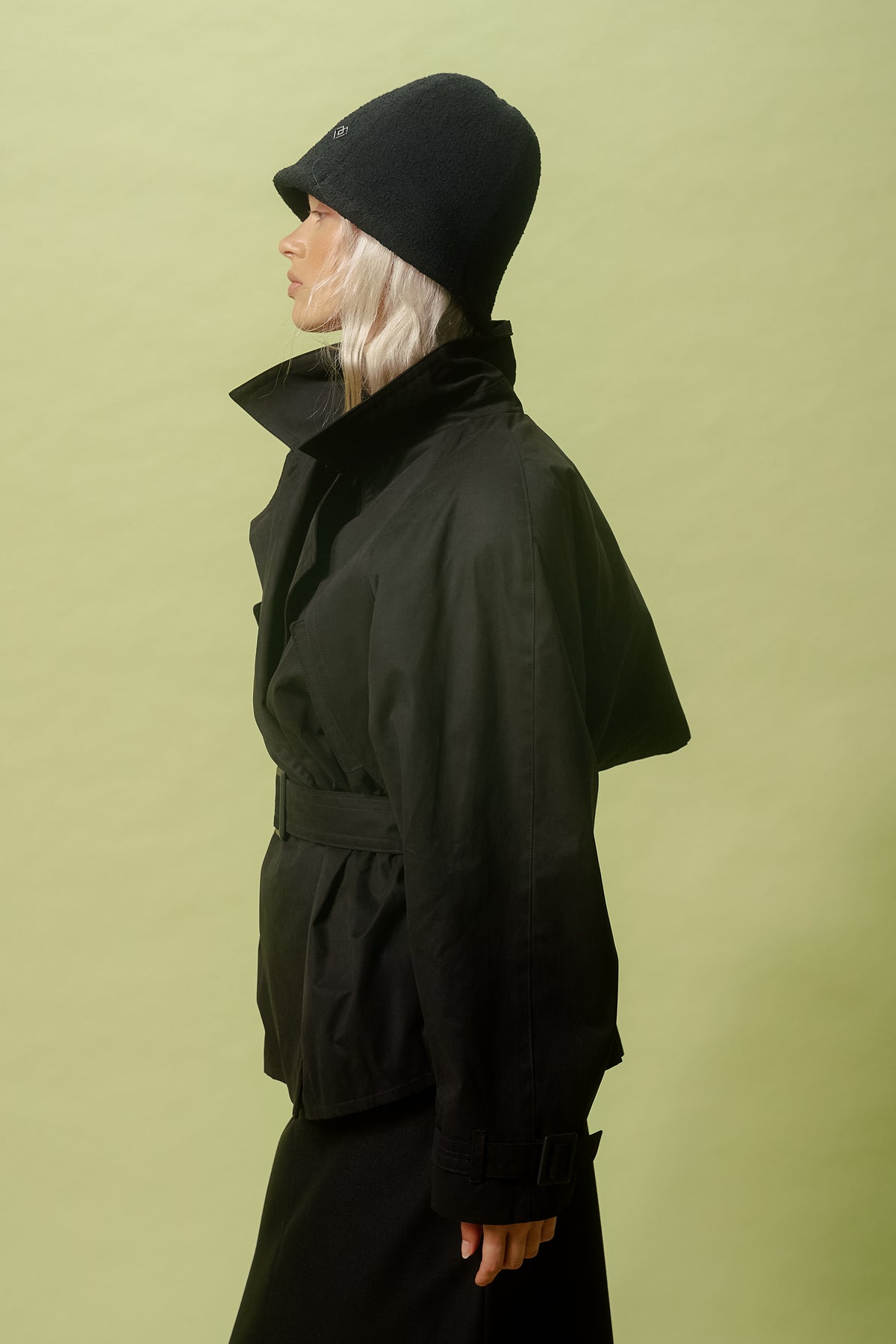 BLACK BOUCLÉ CLOCHE HAT