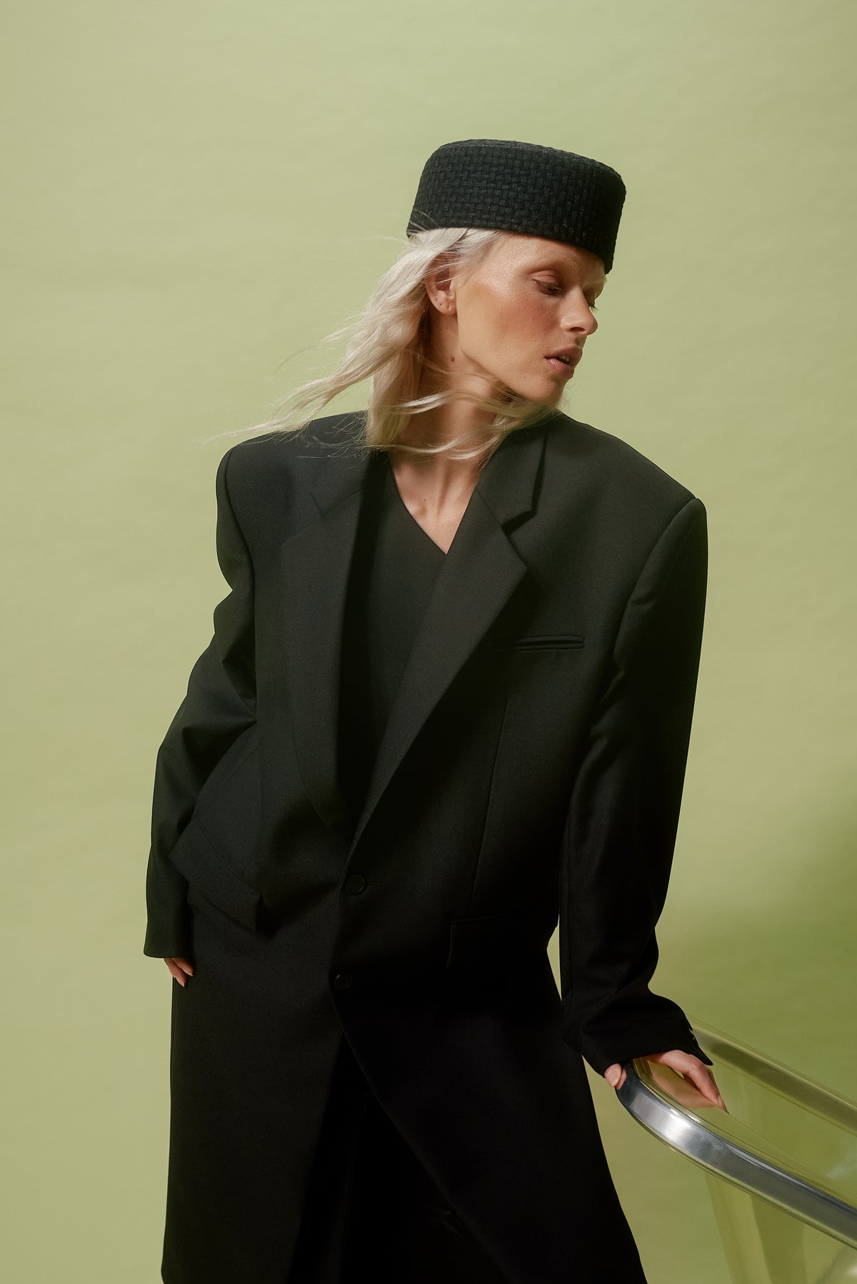 BLACK TWEED PILLBOX HAT