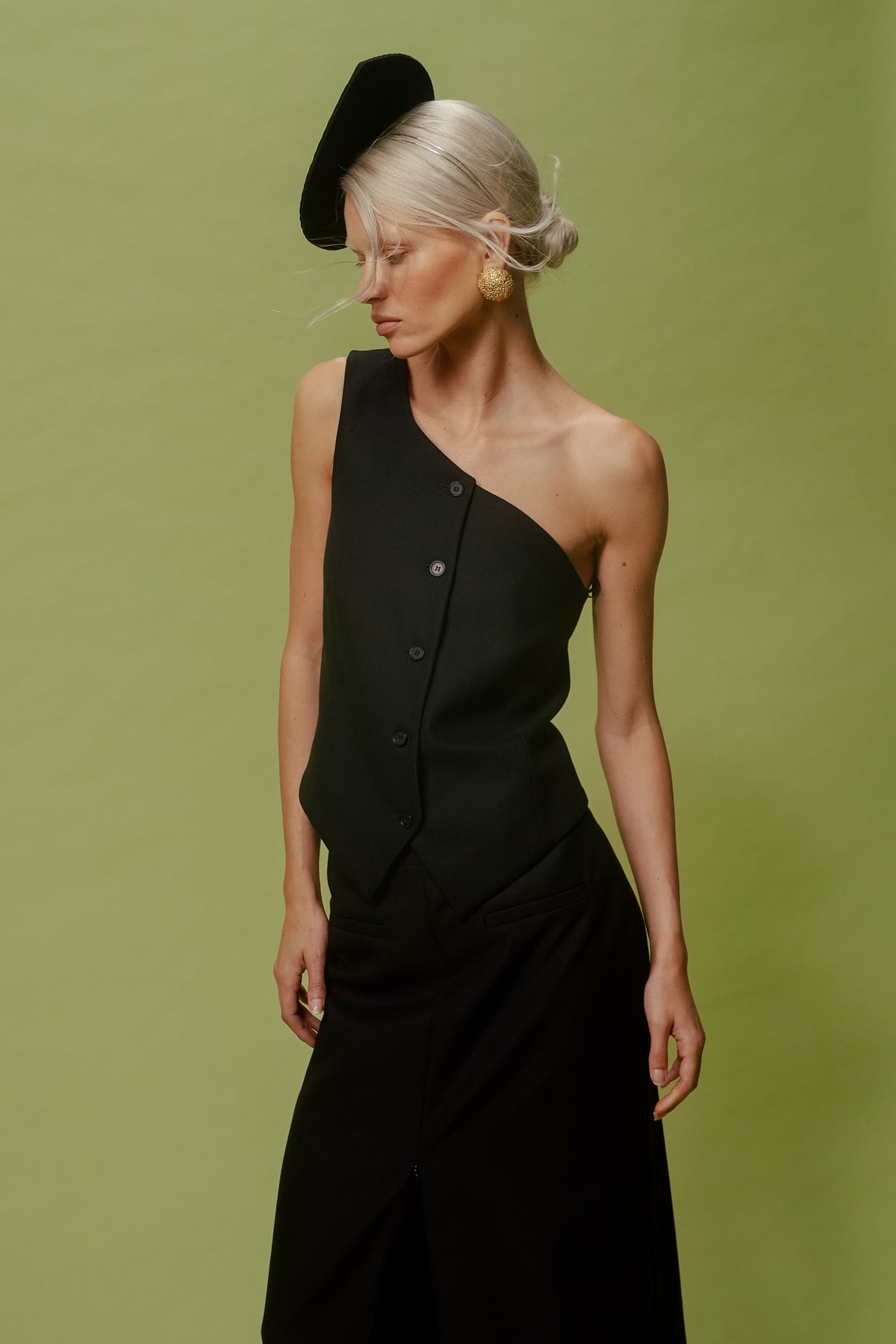 BLACK TEARDROP HEADBAND