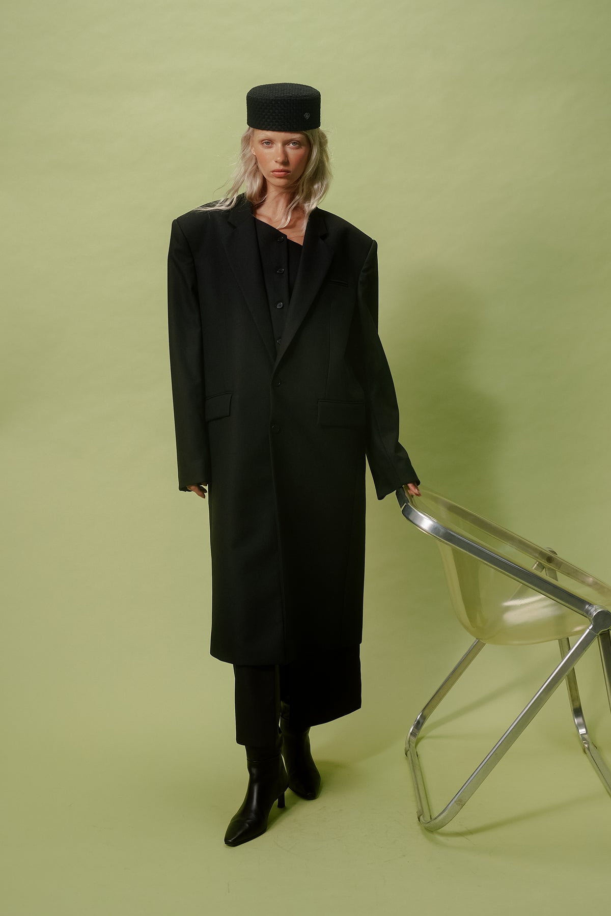 BLACK TWEED PILLBOX HAT