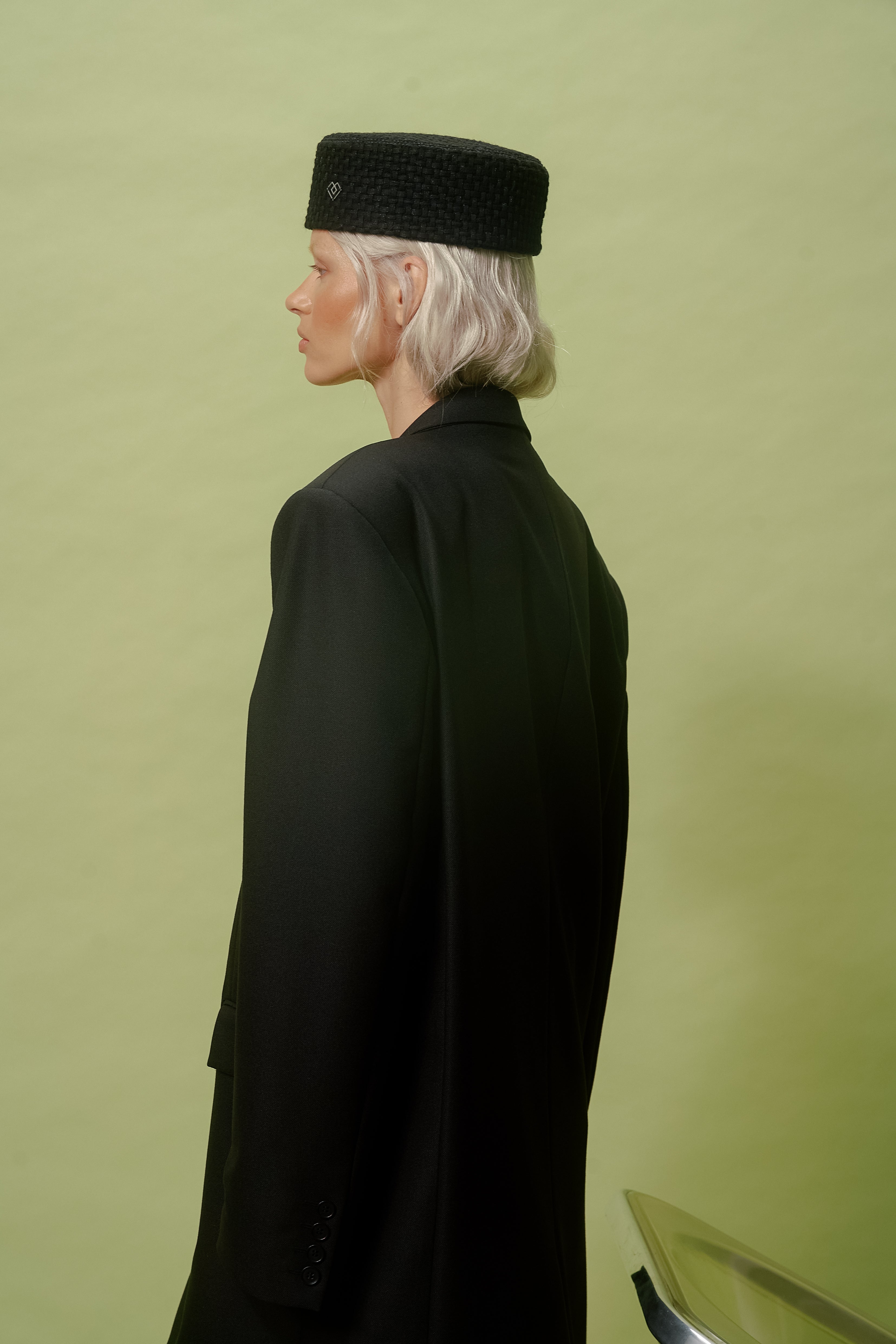 BLACK TWEED PILLBOX HAT
