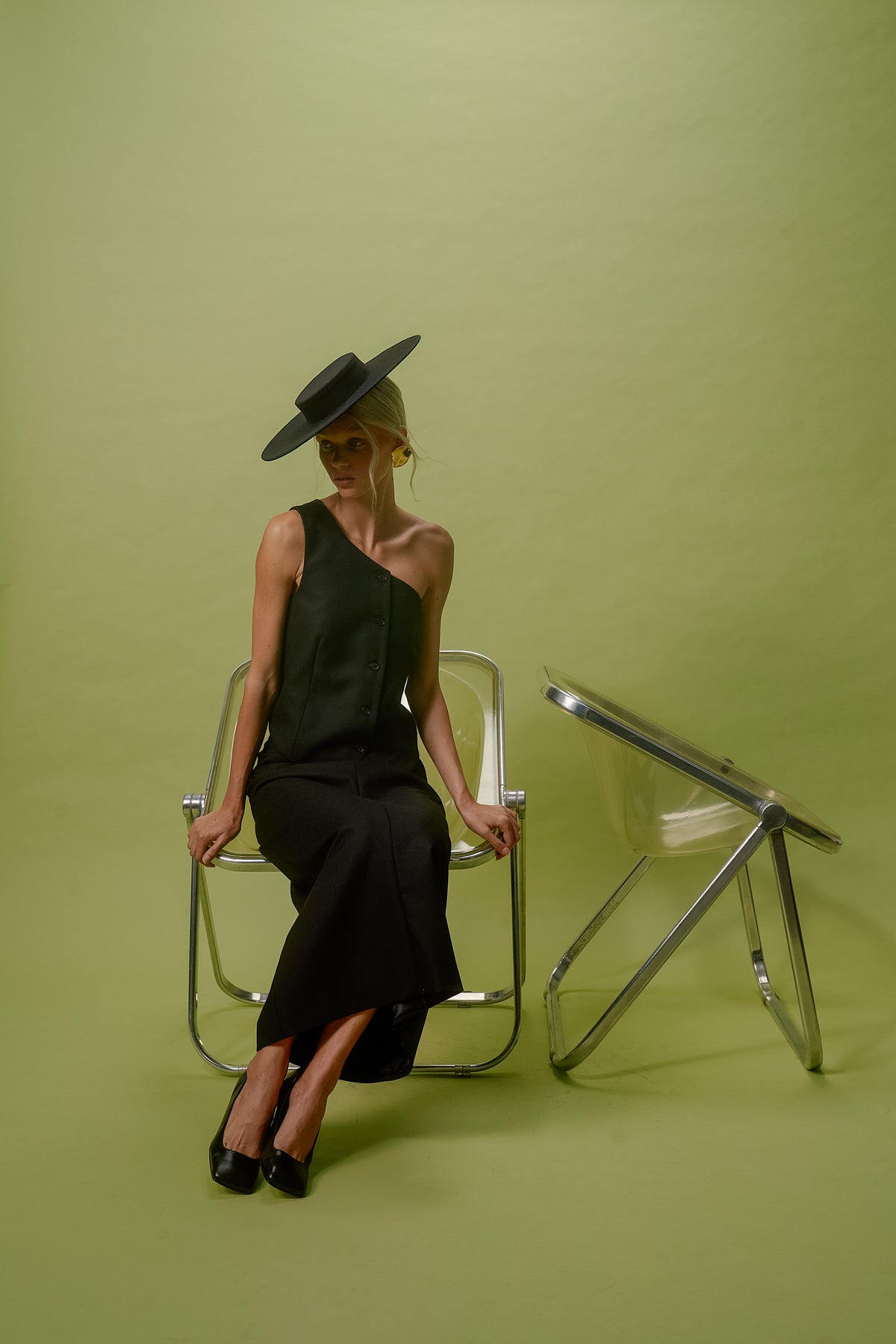 BLACK WIDE - BRIM COUTURE HAT